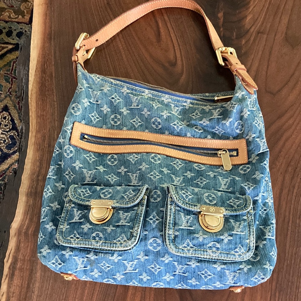 Louis Vuitton denim/cotton handbag. Very good condition!